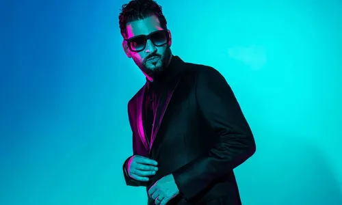 Jon B.